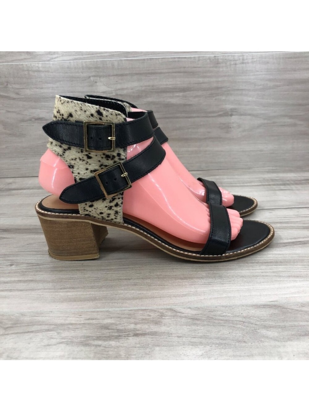 Matisse Sandals Womens 8 M Orin Calf Hair Leather Block Heel Buckle Strap Shoes